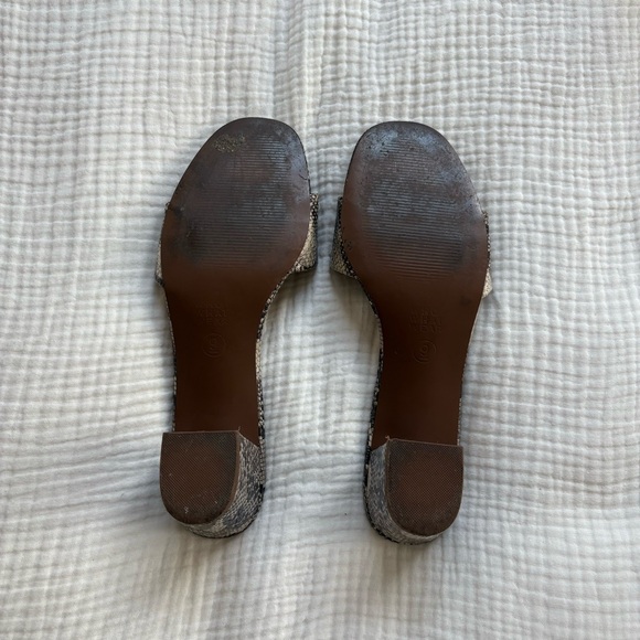 Who What Where Snakeskin Block Heel Sandal - Picture 6 of 7